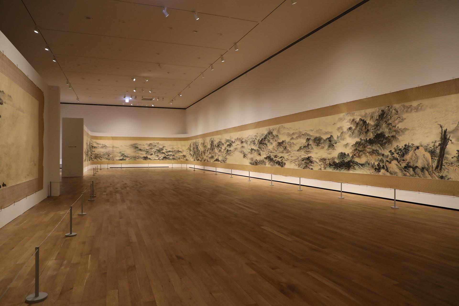 「寶島長春」特展展間照