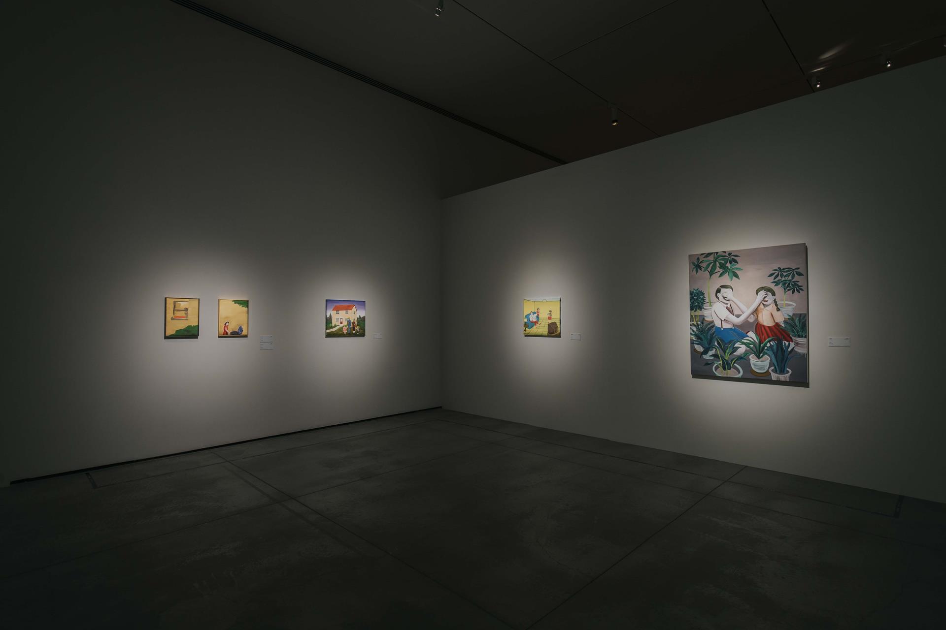 「日常取向—當我們為生活切片」子題「定位」，黃海欣《甜蜜家庭》系列作品。