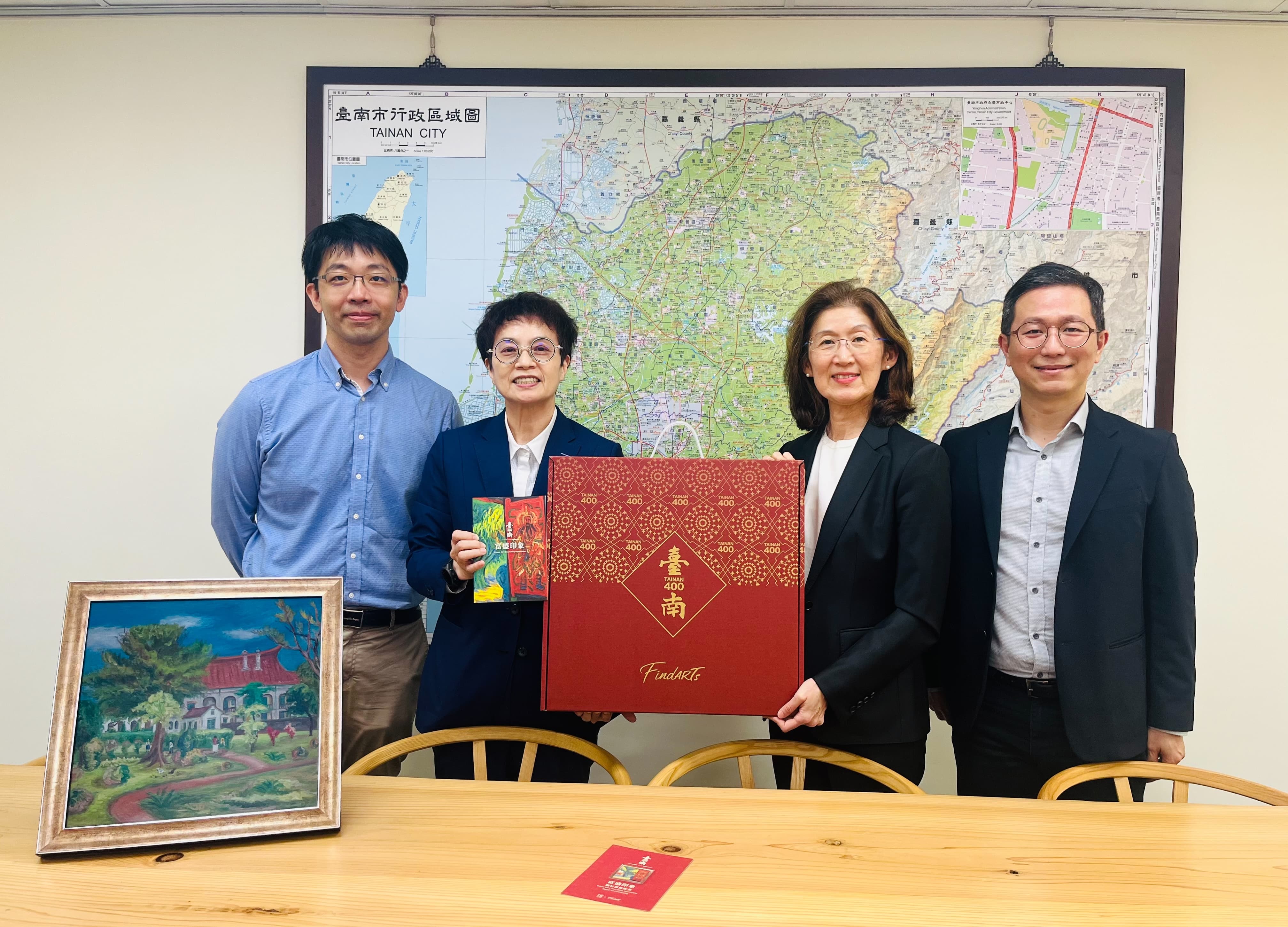 受臺南市政府鼓勵，友達光電與南美館合作推出《富盛印象》數位藝術版畫為藝術x科技注入創新可能性。